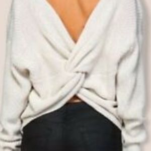 NWT twist sweater by Main strip. Cream color. Size medium